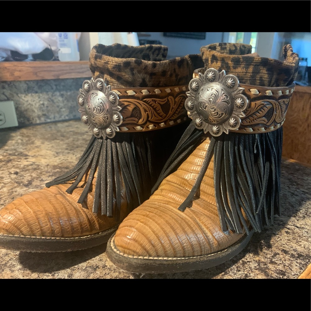 Artisan boots